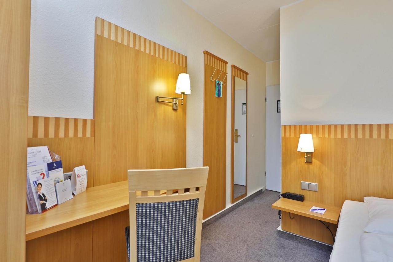 Отель Partner Central-hotel